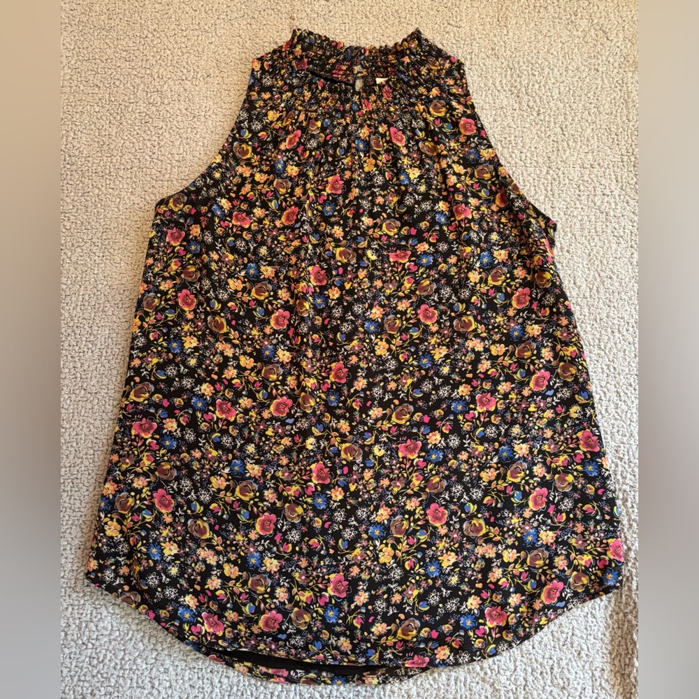 Adorable Meadow Rue (Anthropologie) Ruffled Back Sleeveless Blouse